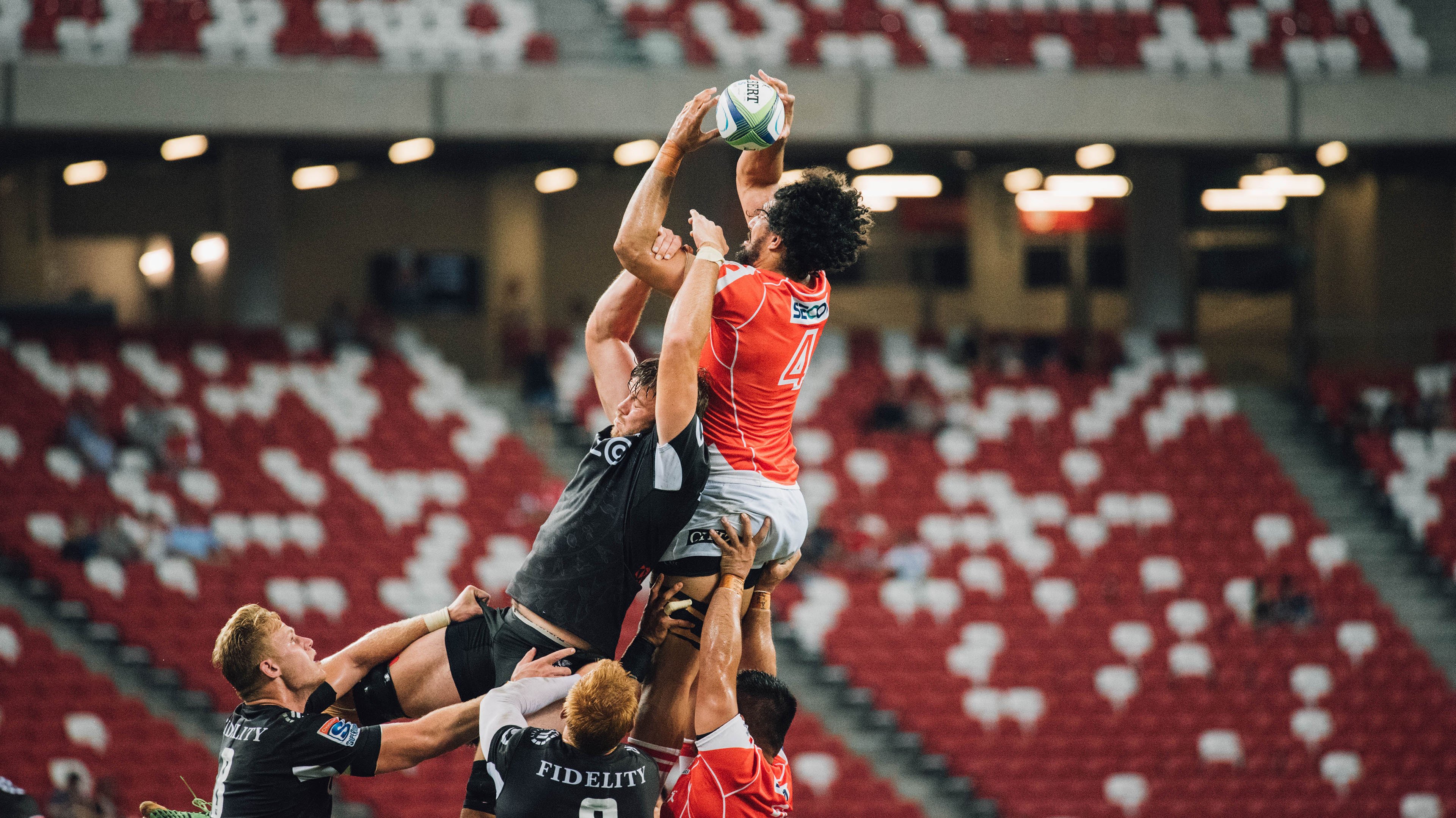 《街霸5》CPT全球总决赛与《铁拳7》世界巡回赛的格斗游戏巅峰，街霸5还是铁拳7